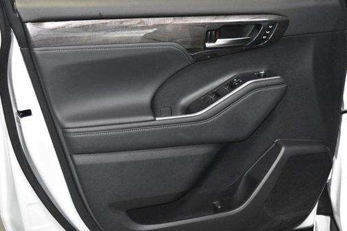 2023 Toyota Highlander Hybrid Limited