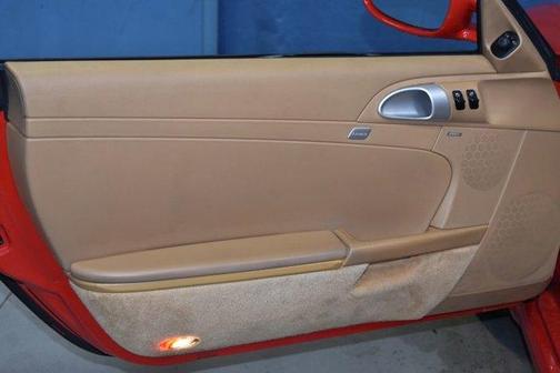 2006 Porsche Boxster Base (M5)