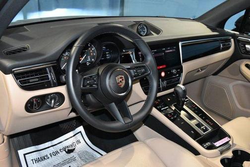2024 Porsche Macan 