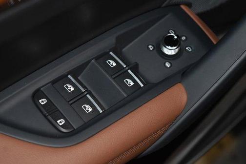 2024 Audi Q5 40 Premium