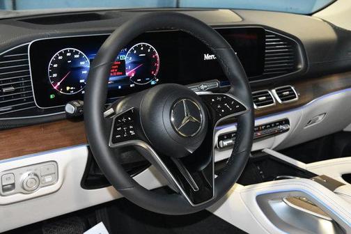 2026 Mercedes-Benz GLS 450 BASE