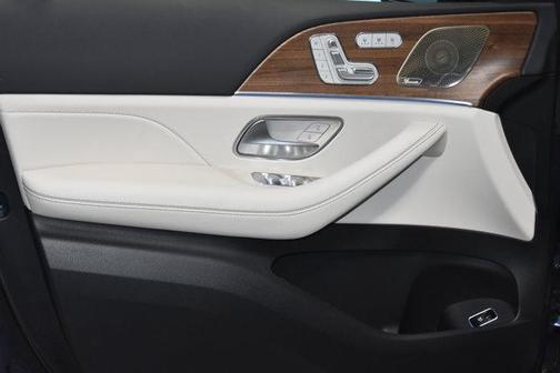 2026 Mercedes-Benz GLS 450 BASE