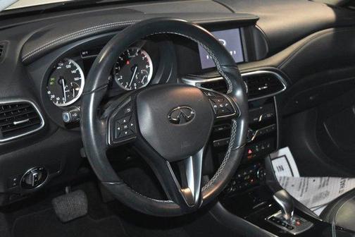 Majestic White 2018 INFINITI QX30 ESSENTIAL