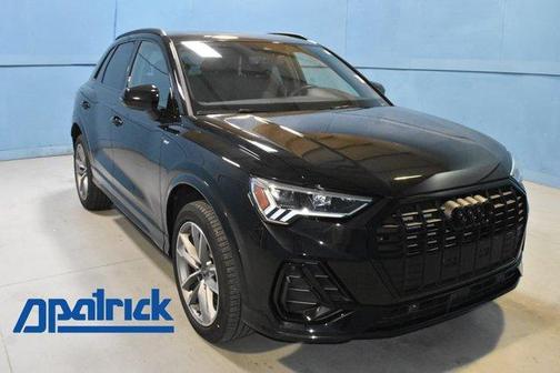 Mythos Black Metallic 2025 Audi Q3 45 S line Premium