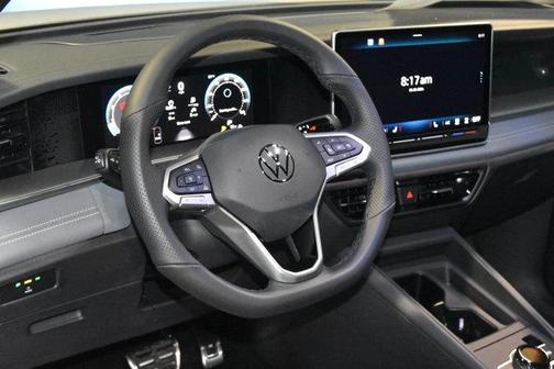 Sandstone 2026 Volkswagen Tiguan 2.0T SE R-Line Black