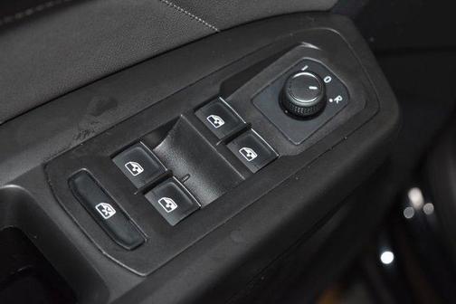 2023 Volkswagen Atlas 3.6L SE w/Technology