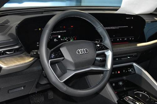 2025 Audi Q5 2.0T quattro Premium