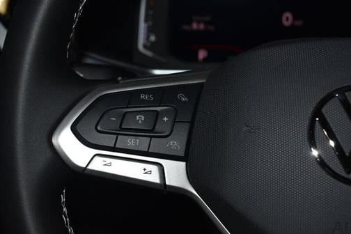 2025 Volkswagen Taos 1.5T SEL