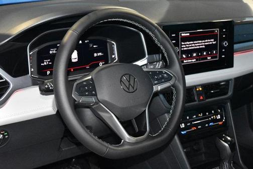 2025 Volkswagen Taos 1.5T SEL