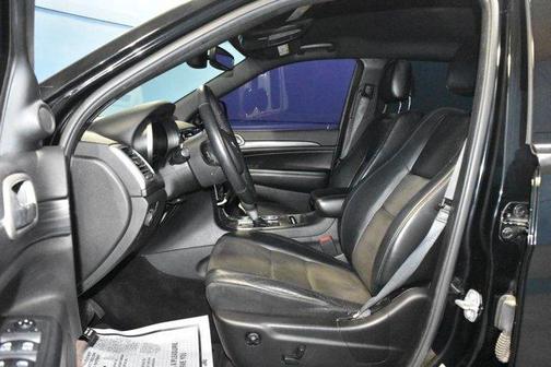 Diamond Black 2019 Jeep Grand Cherokee Altitude