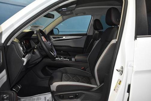 2026 Volkswagen Atlas PEAK EDITION