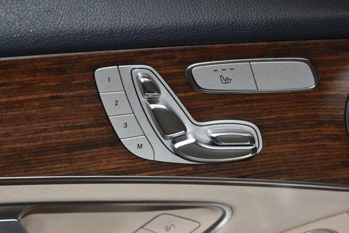 2022 Mercedes-Benz GLC 300 Base 4MATIC