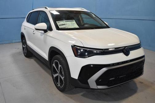 Pure White 2026 Volkswagen Taos 1.5T SEL