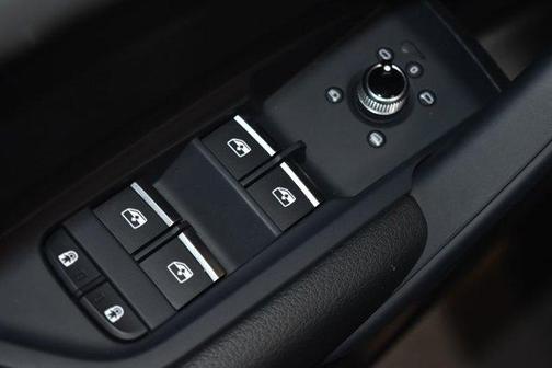 2024 Audi Q5 45 S line quattro Premium