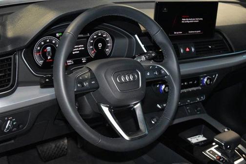 2024 Audi Q5 45 S line quattro Premium