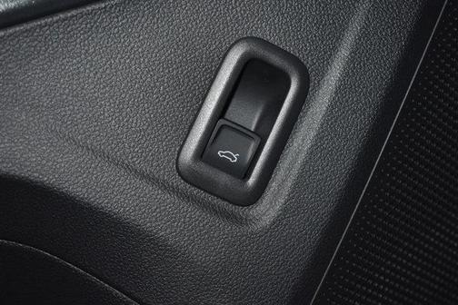 Green 2026 Volkswagen Tiguan 2.0T SE R-Line Black