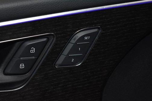 2021 Audi Q8 55 Premium Plus