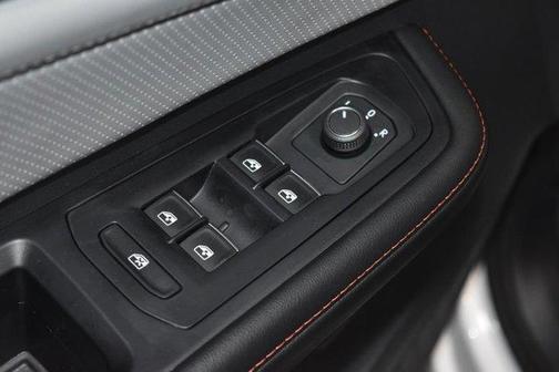 2024 Volkswagen Atlas 2.0T Peak Edition SEL