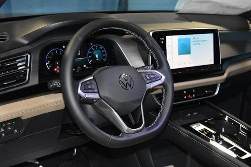 2026 Volkswagen Atlas Cross Sport 2.0T SE