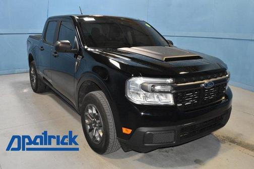 Shadow Black 2024 Ford Maverick XLT