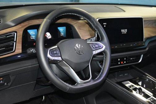 2025 Volkswagen Atlas 2.0T SE