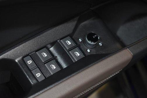 2024 Audi Q4 e-tron 55 quattro Premium