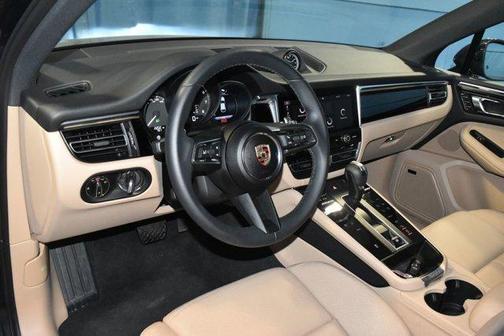 Volcano Grey Metallic 2025 Porsche Macan