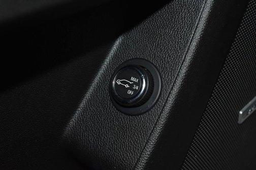 Summit White 2022 Chevrolet Traverse RS