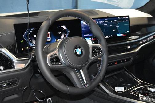 2026 BMW X7 M60i
