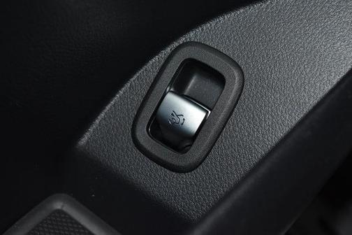 Verde 2026 Mercedes-Benz GLC 300 Base 4MATIC