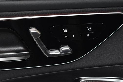 Verde 2026 Mercedes-Benz GLC 300 Base 4MATIC