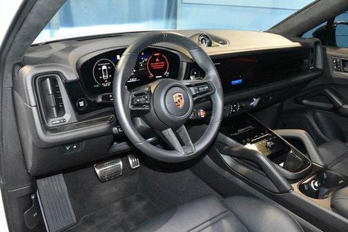 2024 Porsche Cayenne Turbo GT