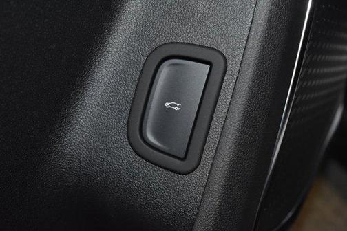 Summit White 2025 GMC Acadia Elevation