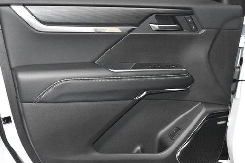 Summit White 2025 GMC Acadia Elevation