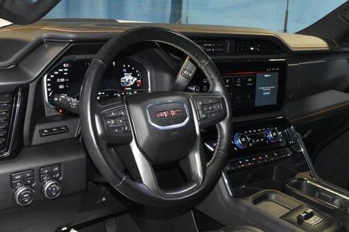 Summit White 2024 GMC Sierra 2500 AT4