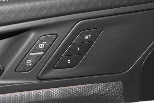 Portimao Blue Metallic 2026 BMW X2 xDrive28i