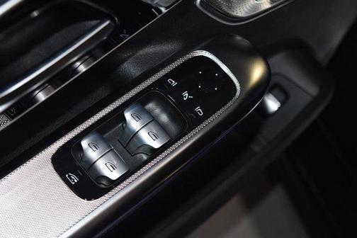 Obsidian Black Metallic 2024 Mercedes-Benz EQE 350 Base 4MATIC