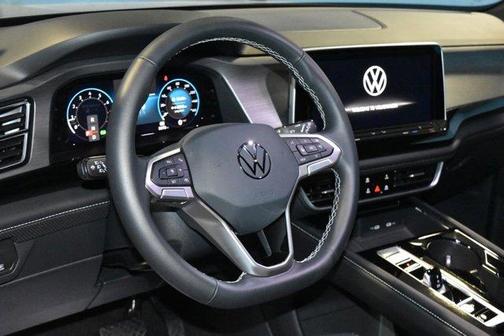 2024 Volkswagen Atlas Cross Sport 2.0T SE w/Technology