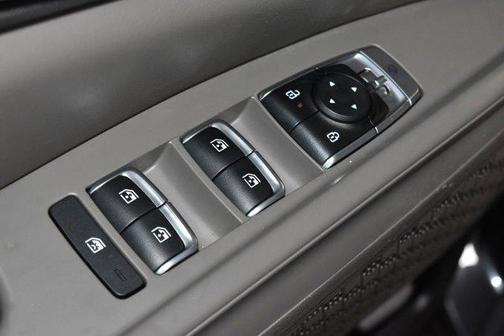 Metal 2025 Kia Carnival Hybrid EX