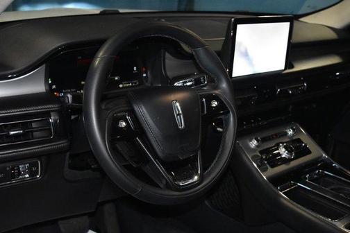 2022 Lincoln Aviator Standard RWD