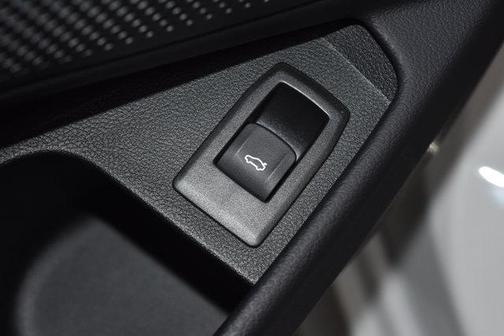 2026 BMW 330 I XDrive NA