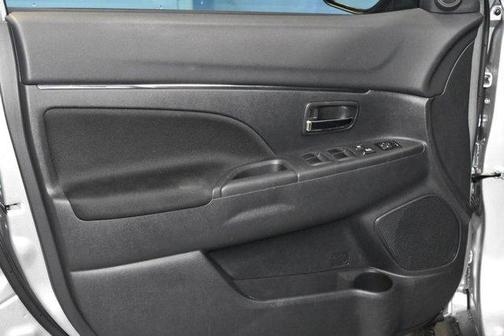 2024 Mitsubishi Outlander Sport S