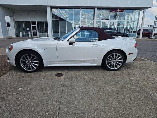 2018 FIAT 124 Spider Lusso