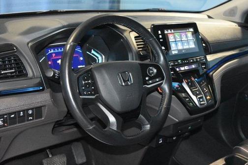 Lunar Silver Metallic 2023 Honda Odyssey Elite