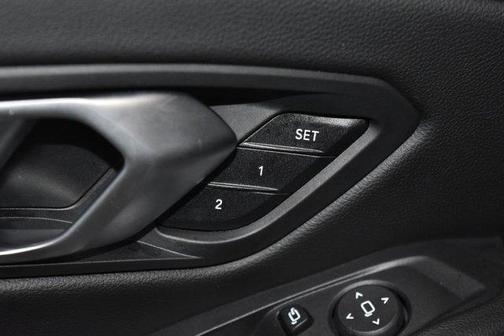 2025 BMW 330 i xDrive