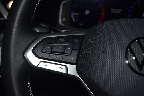 2026 Volkswagen Taos SEL