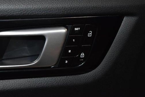 2019 Porsche Cayenne Base