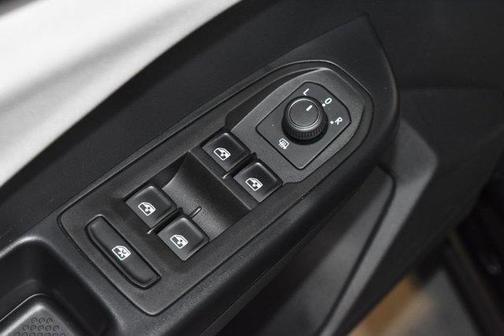 Deep Black Pearl Effect 2025 Volkswagen Taos 1.5T S