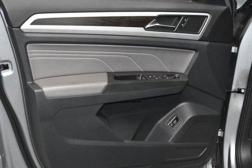 2022 Volkswagen Atlas 3.6L SE w/Technology