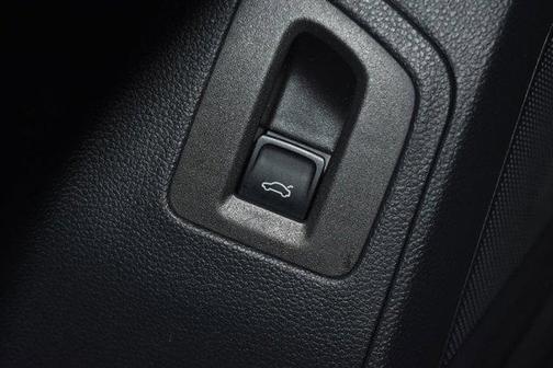 2022 Volkswagen Atlas 3.6L SE w/Technology